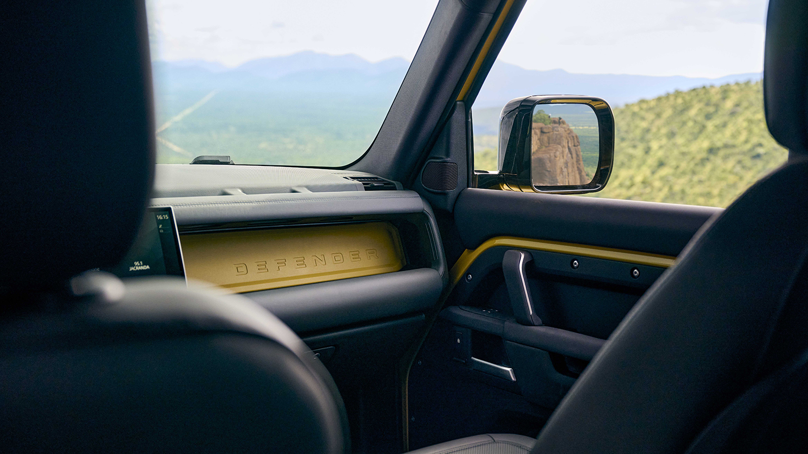 To νέο Land Rover Defender Trophy Edition φτιάχτηκε για περιπέτεια 